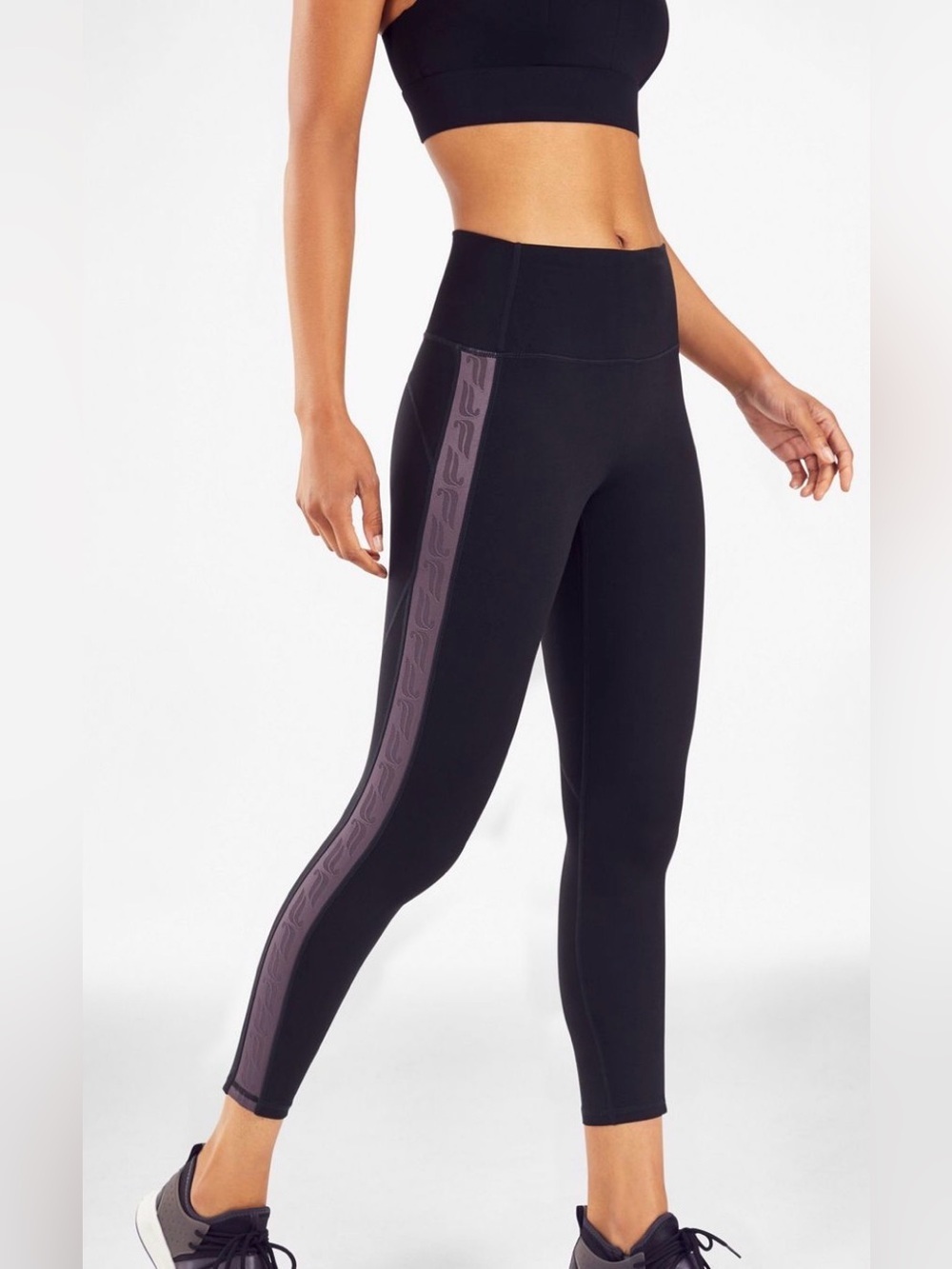Fabletics PowerHold Logo Side Stripe Leggings – Women’s Medium